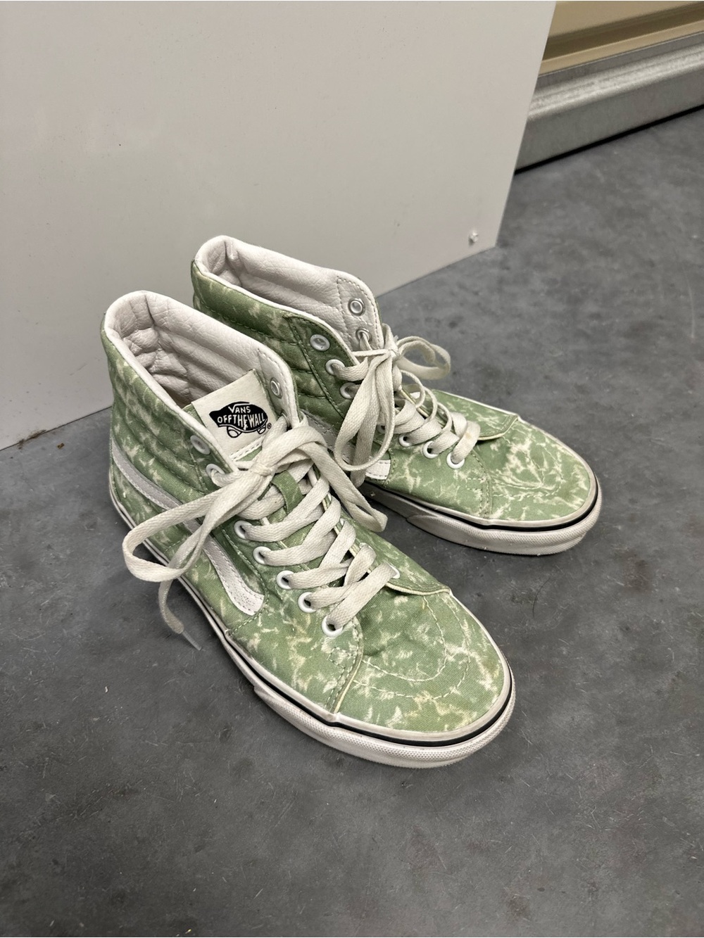 Vans High-Top Sneakers in Light Green Marble Print Abstract